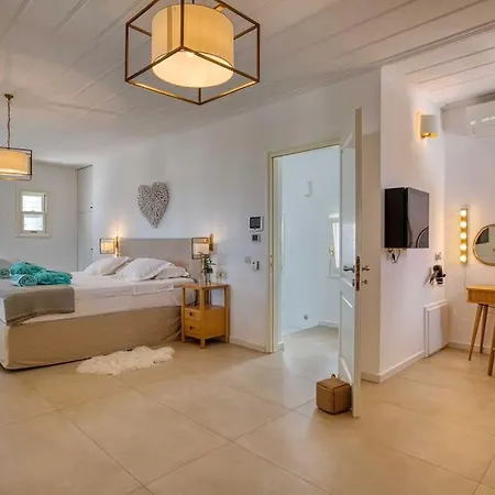 Grand Reve Paros * Náusza